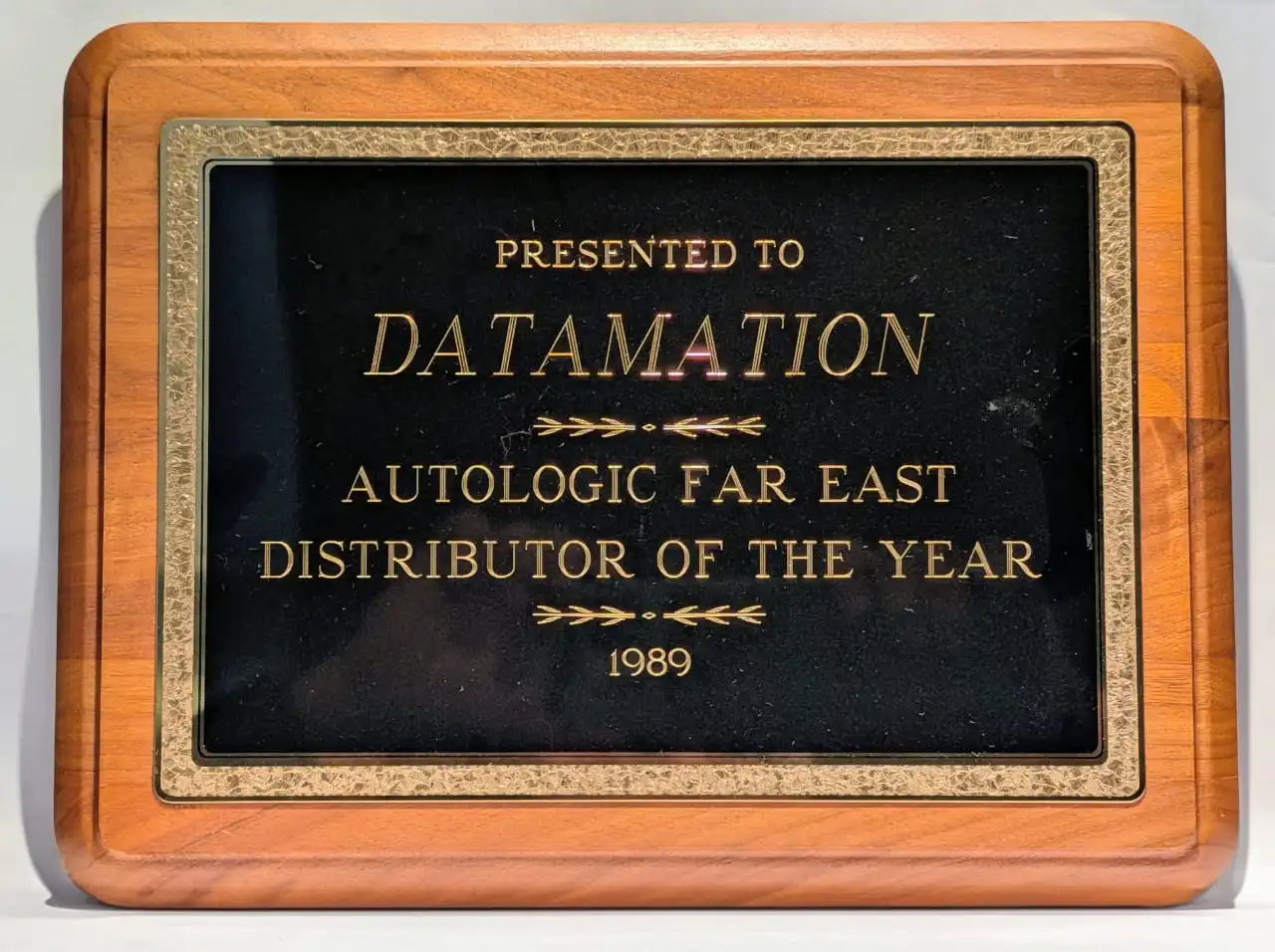 DATAMATION – Autologic Far East Distributor of the Year 1989